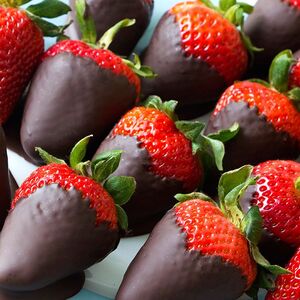 ChocolateDippedStrawberries12x6