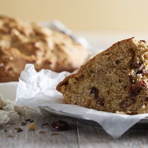 Currant-Banana Soda-Bread-with-Caraway-Seeds_1770_1180