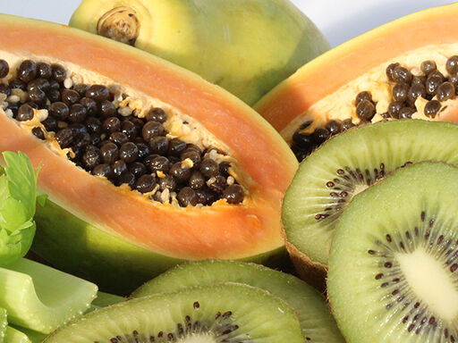 1A-Celery_Kiwi_Papaya_May_Protect_Against-1338x460