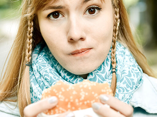 1B-Red_or_White_May_Make_You_Blue-1338x460