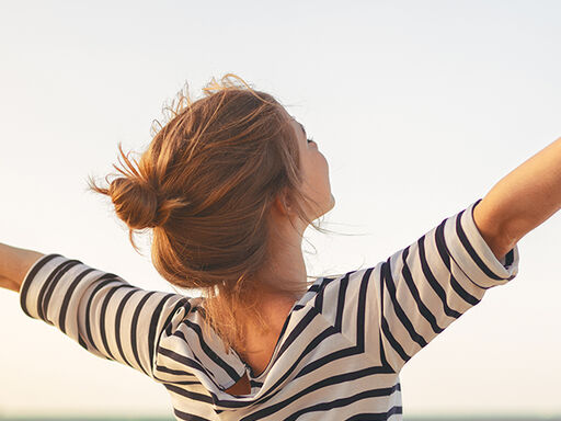 1B-Women_Take_on_the_World-1338x460