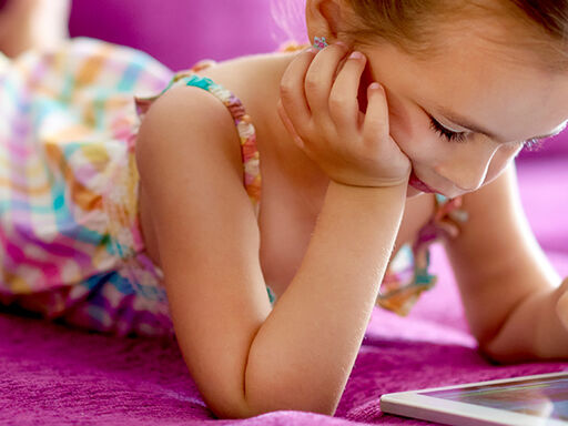 1C-Step_Away_From_the_Tablet-1338x460